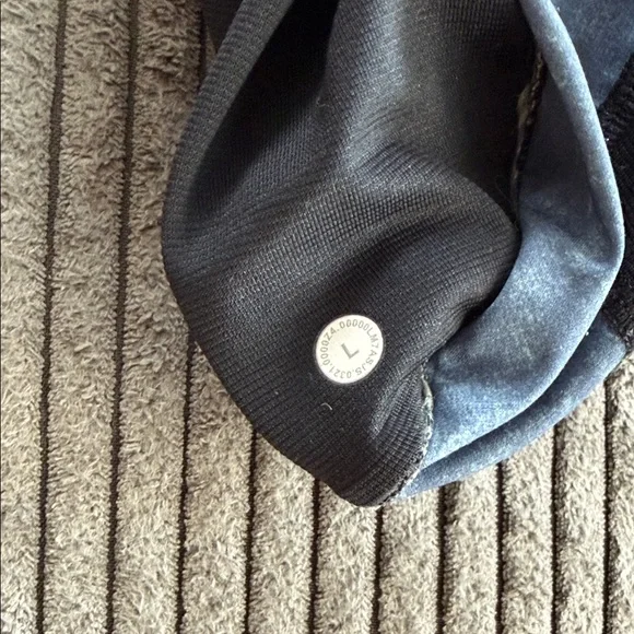 lululemon mens pacebreaker 5inch linerless shorts  (L) - Picture 5 of 5